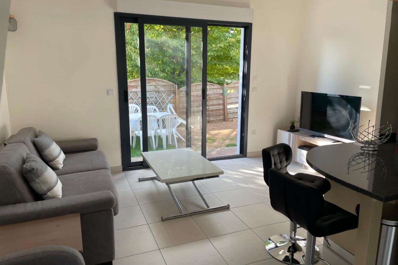Guestready - The Rompsay Apartment ลาโรแชล ภายนอก รูปภาพ